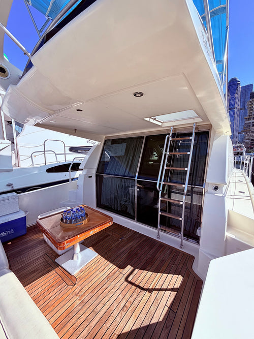 48 FT Yacht