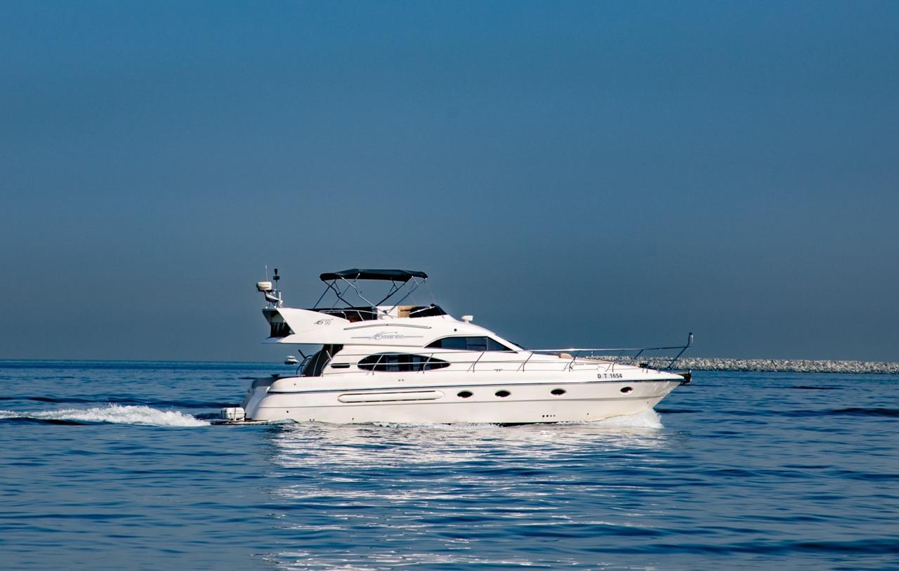 50 FT Yacht