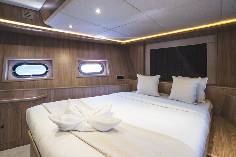 Batman 70FT Yacht - 9