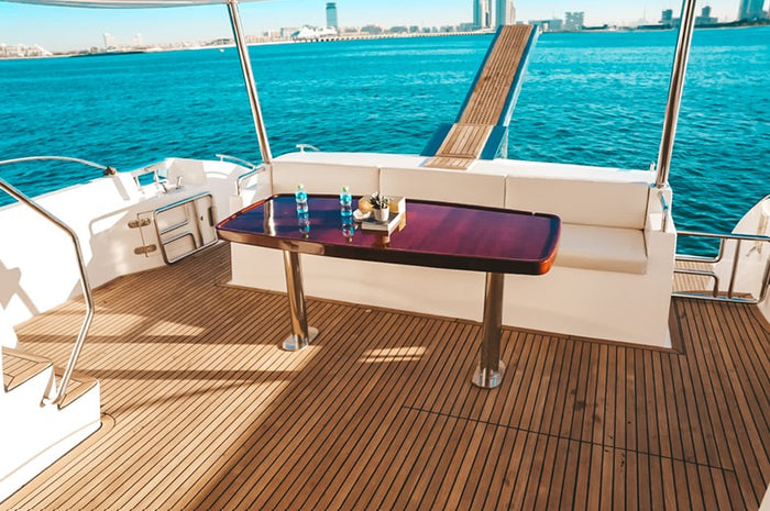 Luxury 82FT Yacht - 4