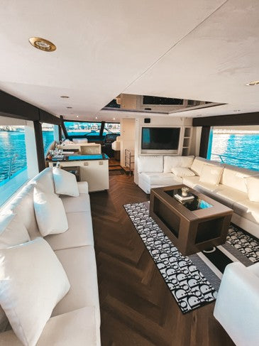 Luxury 82FT Yacht - 9