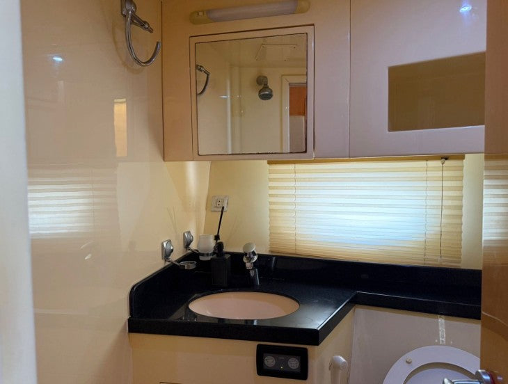 Majesty 59FT Yacht - 17